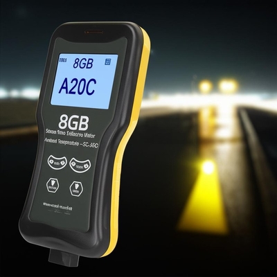 Espacio de almacenamiento de datos de 8 GB y medidor retroreflector de software para temperatura ambiente -5C- 50C
