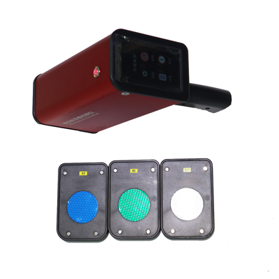 Medidor de distancia láser de mano amarillo gris y placa de calibración para un cálculo preciso de la distancia